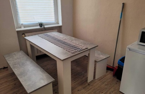 Zeitz Apartment | Beautiful flat with a lovely volleyball court