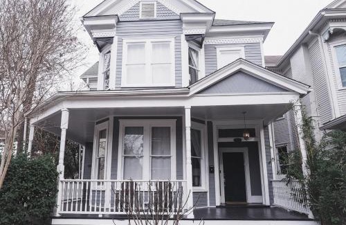 Dixon Park House | Beautiful Forsyth Park Charmer - Amazing Location!