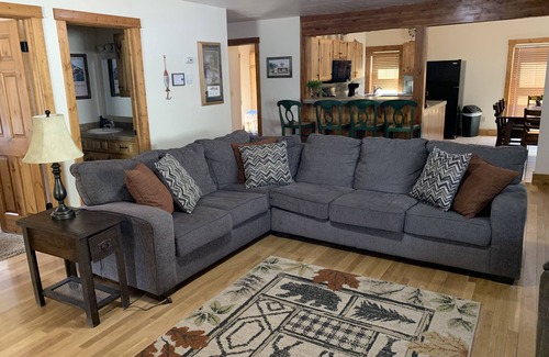 Almont Cabin | Beautiful Four Bedroom Taylor River Cabin with Private Hot Tub