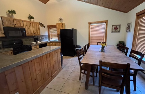 Almont Cabin | Beautiful Four Bedroom Taylor River Cabin with Private Hot Tub