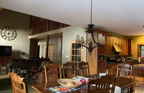 West Dover House | Beautiful Four Season Family Vacation Home