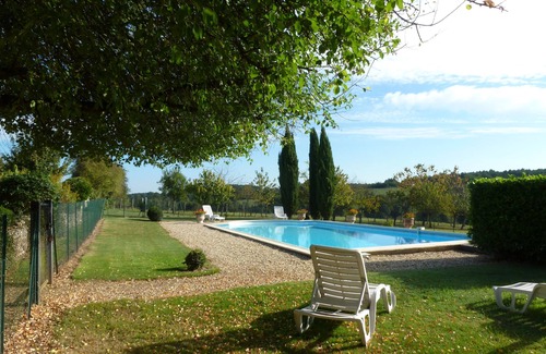 Montagnac-la-Crempse House | beautiful seventeenth chartreuse, all comfort, fenced pool, near Bergerac