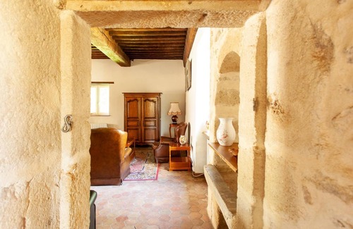 Antully House | Beautiful Gîte in the Bourgogne with hottub