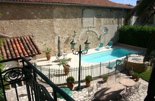 Magalas House | Beautiful French house with Mediterranean garden and pool, sleeps 10-12