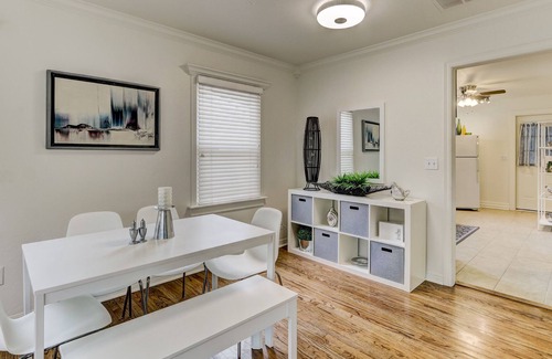 Edmond House | Beautiful, Fresh Benton Bungalow