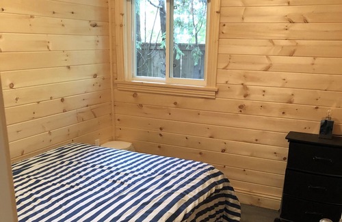 Bayfield Cottage | Beautiful fully equipped 2 bedroom cottage in Bayfield.