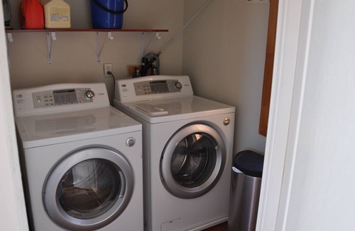 LaSalle Apartment | Beautiful fully equipped 2 bedroom apartment