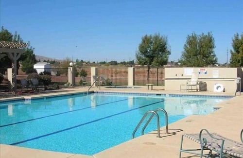 Sierra Vista House | Beautiful! Fully Furnished w/Rec Ctr Pools, Jacuzzi, Fitness Room