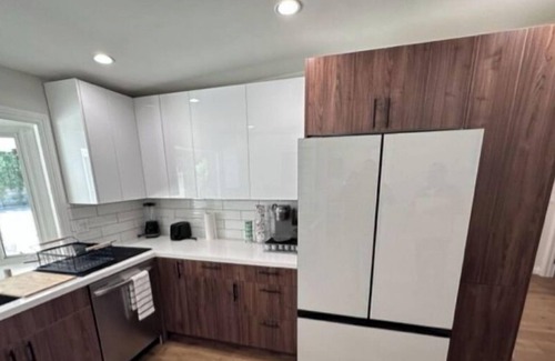 Chatsworth House | Beautiful fully remodeled home for you and the family to relax.