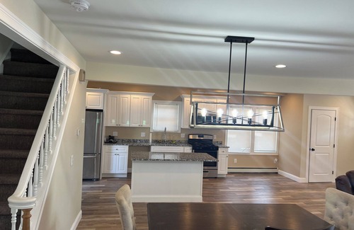 Riverside House | BEAUTIFUL FULLY FURNISHED HOUSE