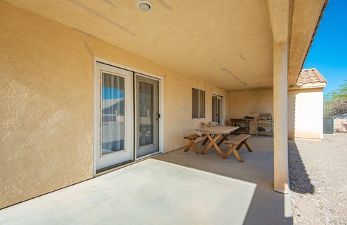 Sunridge Estates House | Beautiful furnished 2579 off river home