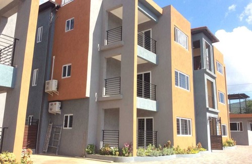 Gordon Town Apartment | Beautiful furnished apartment with all modern amenities