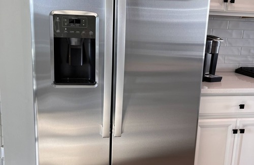Midlothian House | Beautiful Furnished Townhome Now Available! Pet friendly!