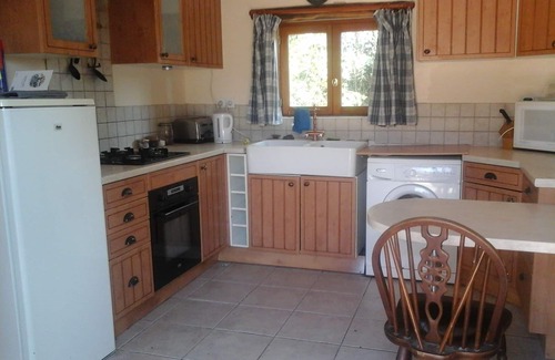 Gajoubert Cottage | Beautiful gîte on a working farm