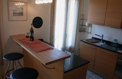 Santa Croce Apartment | Beautiful Gaffaro Apartment in Dorsoduro with Canal View
