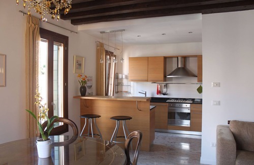 Santa Croce Apartment | Beautiful Gaffaro Apartment in Dorsoduro with Canal View