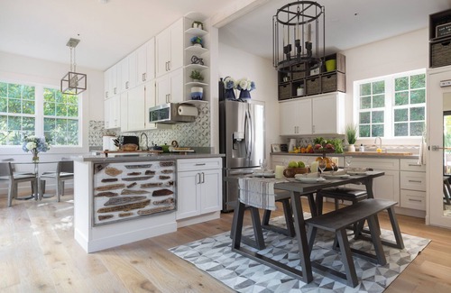 Tiburon House | Beautiful Garden Cottage at JAR Farms with use of pool, hot tub, and orchards