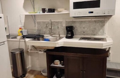 Derry House | Beautiful Garden Studio apartmentn