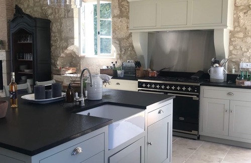 La Romieu House | Beautiful Gascon Manor House - sleeps 14 - family friendly