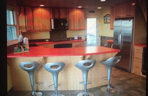 Vermilion House | Beautiful gated and private beach setting