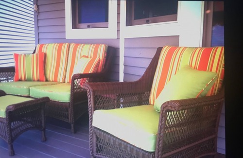 Vermilion House | Beautiful gated and private beach setting