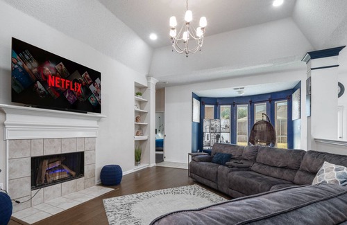 South Arlington House | Beautiful Gem next to AT&T Stadium & Rangers Stadium