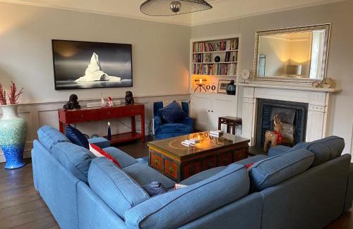 Blandford Saint Mary House | Beautiful Georgian House located in Blandford