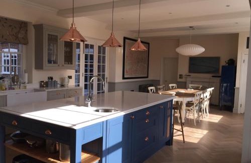 Blandford Saint Mary House | Beautiful Georgian House located in Blandford