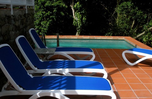 Windward Side Cottage | Beautiful Gingerbread Cottage - Spectacular View & Pool