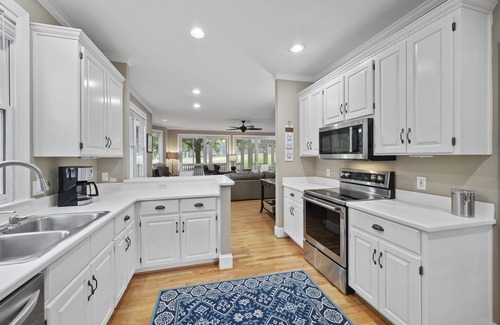 Lake Oconee Cottage | Beautiful Golf Cottage in Gated/Resort Community Close to