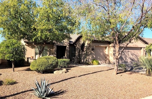 Springfield Lakes House | Beautiful Golf Course View Home in Gated Community