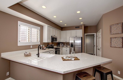 Arrowhead Ranch House | Beautiful Golf Course with Pool & Mountain views!