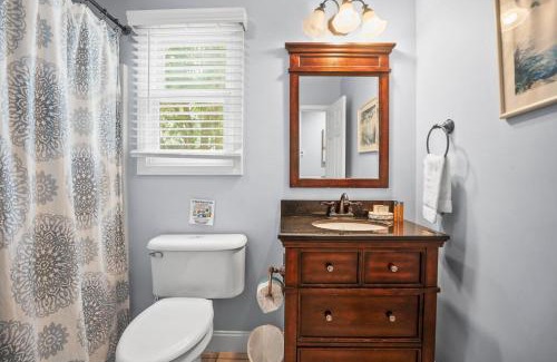 Saint Helena Island House | Beautiful Golf View Retreat - 3 Bed 25 Bath with Resort Amenities!