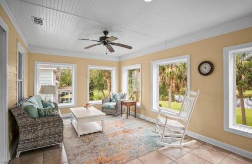 Saint Helena Island House | Beautiful Golf View Retreat - 3 Bed 25 Bath with Resort Amenities!