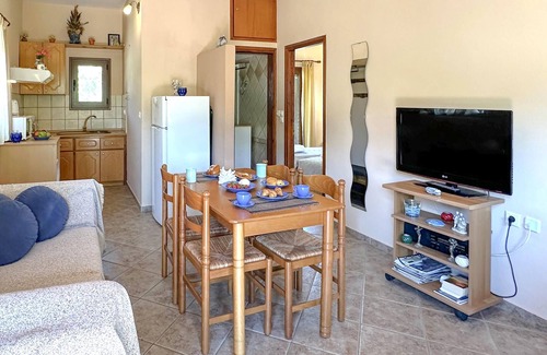 Paralia House | Beautiful home in Agios Andreas Astros
