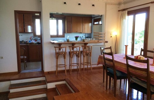 Vlachokerasia Villa | Beautiful Greek Villa - 5 minutes from the beach!