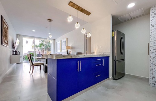 Centro - Supmza 001 Condo | Beautiful Ground Floor 2 BR Suite at Ixchel