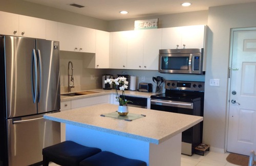 Burnt Store Marina Condo | Beautiful Ground Floor 2 bedroom 2 bathroom condo with walkout lanai.