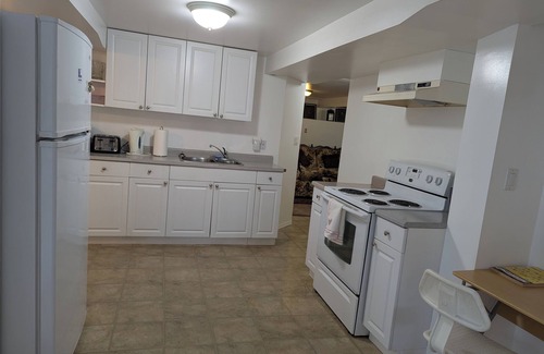 Saanich House | Beautiful Ground Floor Suite by Uptown in Victoria BC.