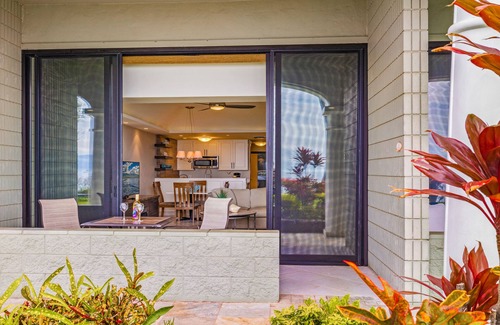 Historic Lahaina Front Street Condo | Beautiful ground floor unit right on the beach!