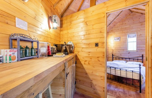 Newmarket Cottage | Beautiful grounds, well thought out.