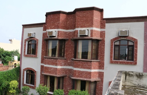 Amritsar Villa | Beautiful Group n Marriage Stay Cottage in Amritsar