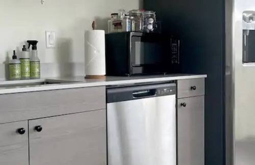 Bozeman Condo | Beautiful guest apartment with breathtaking views of the Bridger Mountains