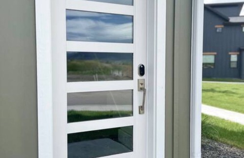Bozeman Condo | Beautiful guest apartment with breathtaking views of the Bridger Mountains