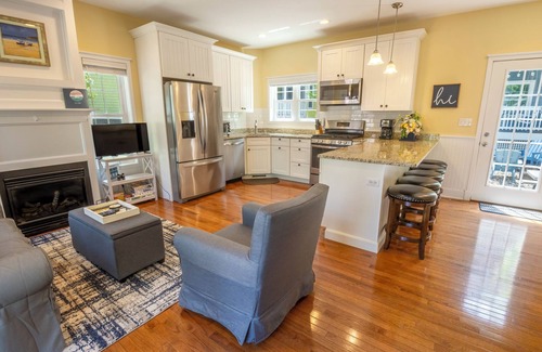 Michigan City House | Beautiful Guest House in Beachwalk Resort Perfect for Small Families