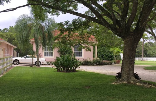 Loxahatchee Cottage | Beautiful guest house on horse farm Wellington Equestrian Festival