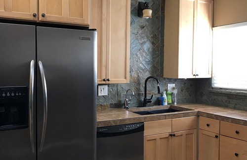 Riverview West House | Beautiful Guest House w/Big Backyard, Patio lounge, Granite BBQ counter/Disney
