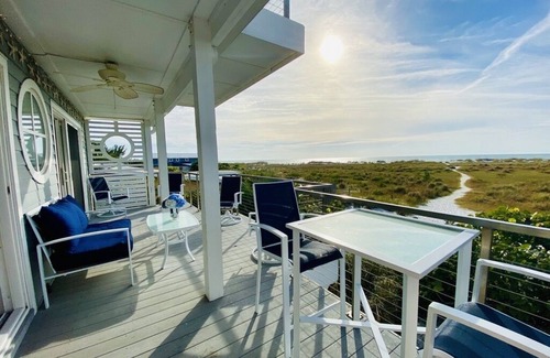 Anna Maria House | Beautiful, Gulf-Front Home on Bean Point-Halcyon House