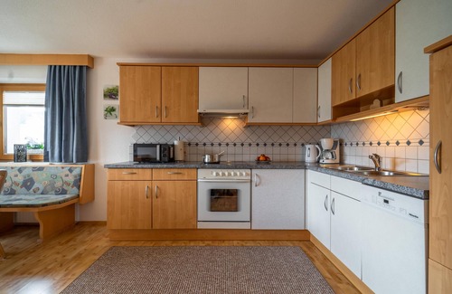 Hippach Apartment | Beautiful holiday home with views of the Alps