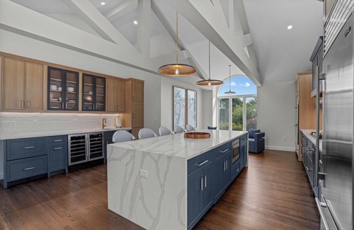 Fifth Ward House | Beautiful Harbor View 4-Bedroom Home/Inground Pool